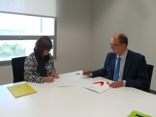 firma-convenio-apae-usj